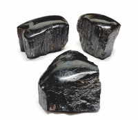 schwarzer Turmalin / SchrlAnschliff aus Indienca. 600-800 gr.